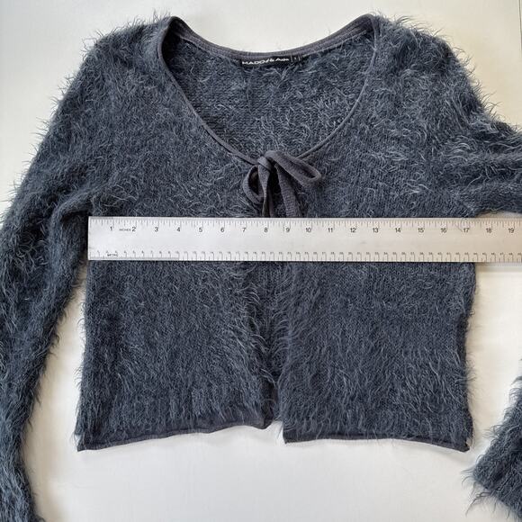 Mado et Les Autres Gray Eyelash Tie Front Cropped Sweater Women’s Size 1 Small - Picture 8 of 11